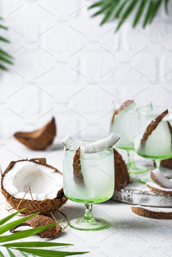 Coconut water - Image 2